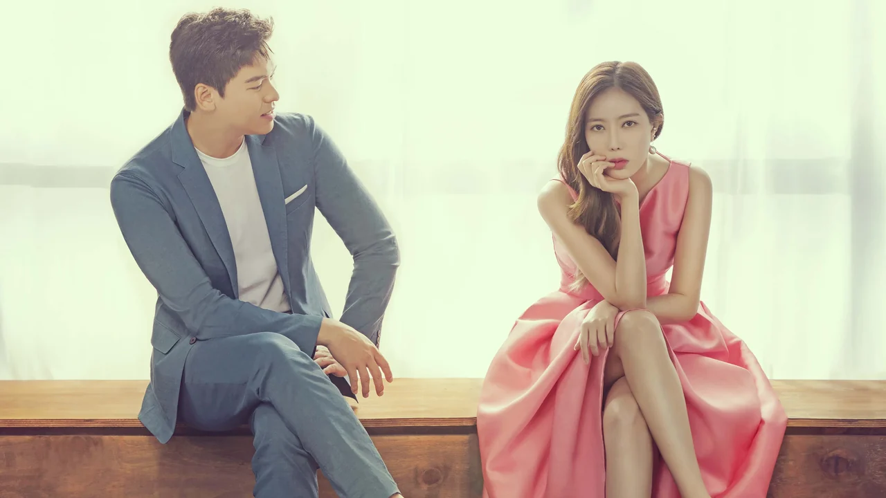 Сериал Элегантная семья (1 сезон)